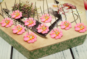 Шпильки для прически цветочек керамика розовый+звездочка камушки ХВ-508